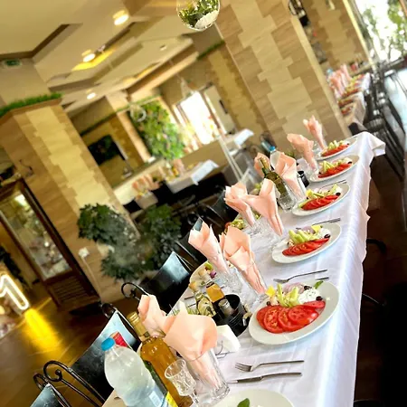 дива Хотел *